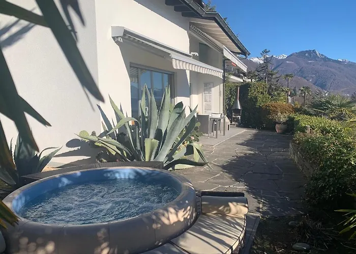 Casa Helios - Traumhafte Seesicht, Jacuzzi, Sauna * Orselina